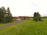 Spacious, Secluded Sanctuary!  Very Clean!  5 Queen Beds!  Wildlife Viewing. - Wi-Fi