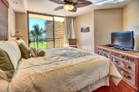 Premier Ocean View! King Luxury Bed, A/C, Clean, Cozy, Updated, Wifi, Beach Gear