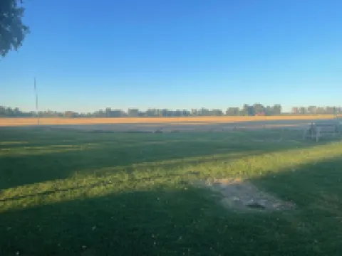 Lasater Ranch Bunkhouse- close to town & wineries!