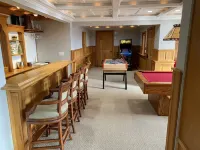 Amazing Mountain View’s from every room! Hot Tub/3 Fire pits & Game Rm