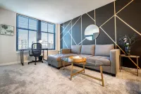 Classy| Mins to DC| Gym l Pool l |Work Space