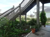 SPECIAL  40% off weekly rentals. Awesome views from three floors!