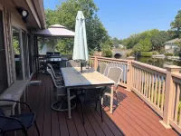 Beautiful Lagoon View! 4 Bikes, Community Pool, Tennis and Pickleball