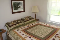 Island View Hideaway-Peaceful, on Water, Canoe, Scenic, Birds, Nature, Sandbars! Hotels in Columbia County