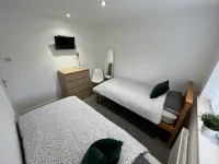 Idyllic Bungalow, Ideal Location in West Lancashire Hotels near West Lancashire Cemetery & Crematorium