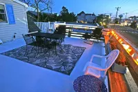 Beachside, convenient, Coastal Decor Surf City Apartment, family friendly!!