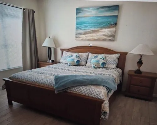 1st Floor Condo,  updated one bedroom condo Sleeps 4. The Avalon at Clearwater.