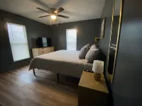 A great stay, close to Spire, GOTL, & Wineries....King Bed!