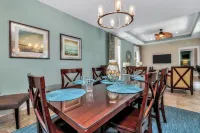 North Beach Resort- Fresh Clean Home- Walk to Ocean, Resort Pools, Lazy River!