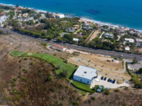 Malibu Ocean View Estate Hotels in Malibu