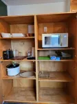 The Vintage Hideaway! Bright apartment, private yard and Starlink internet!