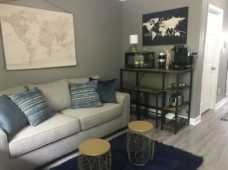 Cozy Court Street #5