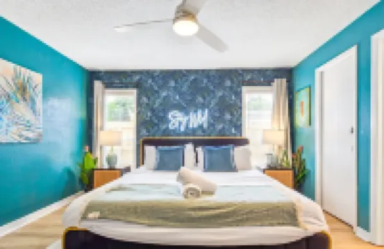Clearwater Heated Pool, Mini Golf, Game Room! - 4-Star