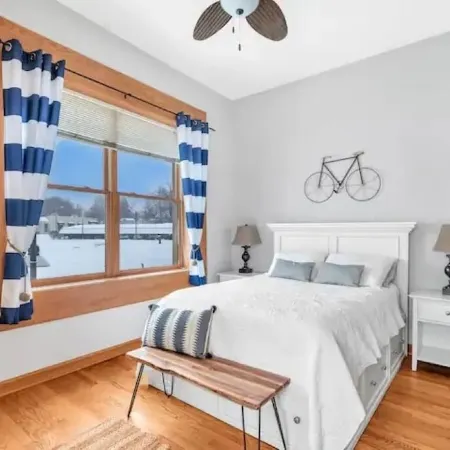 Convenient Condo On South Haven Black River