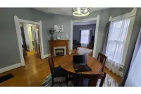 The Briton - Historic 1890 Victorian, First Floor