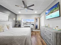 Seaside Serenity Hotels near Little Jim Bridge Park