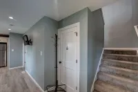 Cozy 1 BRM+ in newly built house right on the canal.