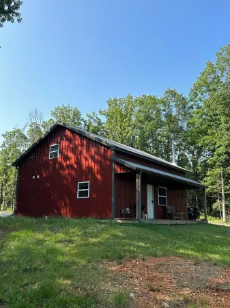Cabin in the Woods Near Bennett Springs and Pomme de Terre