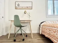 Cute 2-BR house with stunning golf course views from the backyard!