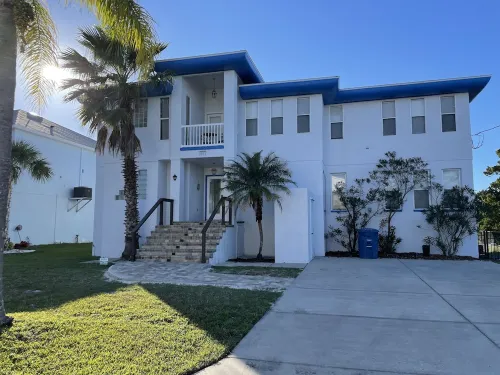 Hibiscus Beach House your vacation home loaded with amenities Hotels in Hernando Beach