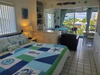 WaterView, Corner Studio #25, Family Friendly, Beaches, Top Floor, WIFI