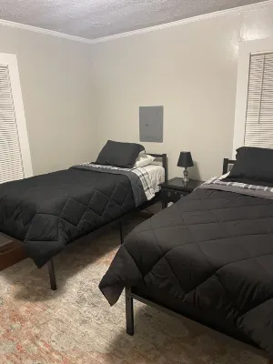 Next door to Wildlife Mgmt Area. Full kitchen, washer/dryer.