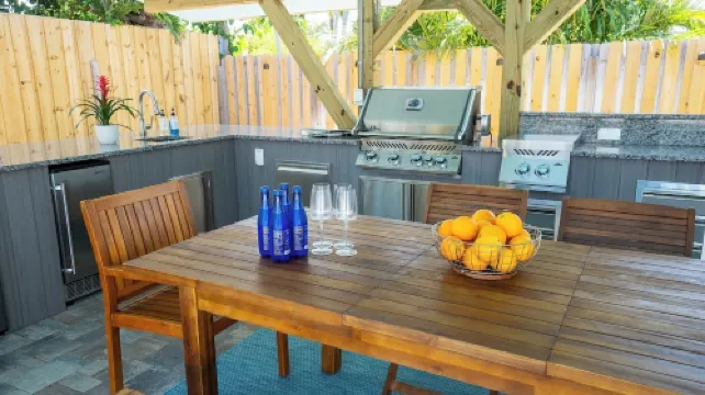 Heated Pool+Spa+BeachWalk+Bikes+MiniGolf+Beach Essentials &Toys+Outdoor Kitchen