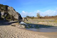 Coastal/ country cottage in Pembrokeshire National Park. Award winning beaches. Hotel a Stackpole