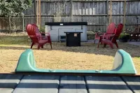 5Br One Story Retreat w/Hot Tub Grill, Chill & Family Time