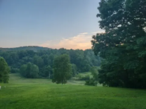 Knotty Knob is your mountain get away! Hotels in Braxton County