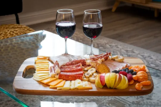 Soulard Gem-Cozy APT- Walk to Downtown STL! WIFI Hotels in 