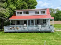 Waterfront house on the upper most portion of the West Branch Delaware. Hotels in Deposit