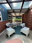 Mid Century Modern Time Capsule….3 miles to downtown Greenville!