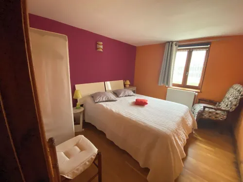 Rental Cottage St Merd La Breuille - Country House.