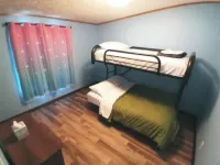 Roomy House on 2 private acres above the cliffs at Summersville Lake