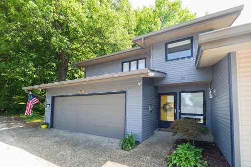 Moores Place -Wooded View-Great Location-Game Rm-by IU
