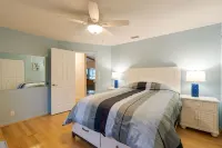 Boat Dock*Salt Water Heated Pool *Close to Beach