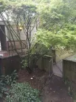 Private, cozy nook: Country Feel, City Access
