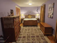 Harmony Lodge nestled in wooded tranquility!