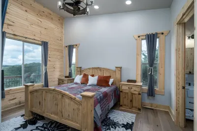 7p salt water Hot Tub/New construction/Amazing view
