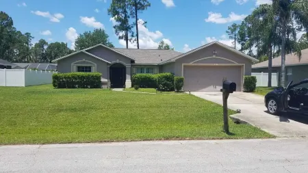 HEATED POOL and 2   Jacuzzis <br> . Fully renovated gorgeous house fully equipped