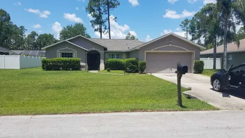 HEATED POOL and 2   Jacuzzis <br> . Fully renovated gorgeous house fully equipped