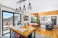 Freshly Remodeled Cabin w/ stunning Lake Views Hotels in Lake No. 2