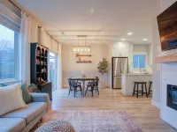 Darby House, centrally located wine country escape Hotels in Newberg