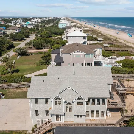 Sea Glass West - Upscale Beachfront Retreat & Pool