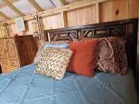 Waterfront Glamping Cabin On Private Blue Water Mountain Top Lake