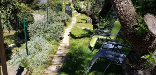 Sea and Pond View in Magnificent Grounds, Independent T3 Apartment in House.