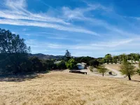 Eagle Creek Ranch in Downtown Los Alamos