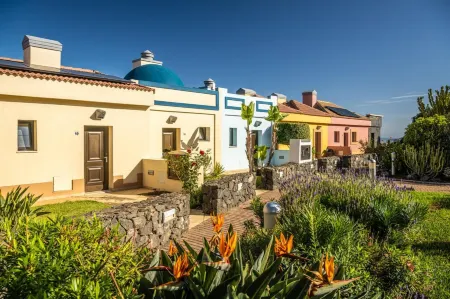 Luz Del Mar Отели в г. Хеновес