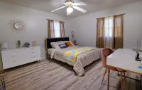 Lake View Cozy Stays for Every Adventure, Live Like a Local,Next 2 Fishing Site.